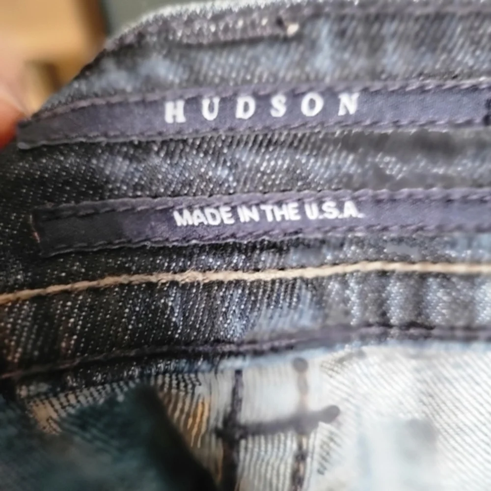 Hudson jeans size 28 distressed‎ blue jeans